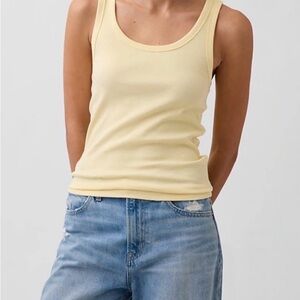 GAP Light Yellow Women's Tank Top